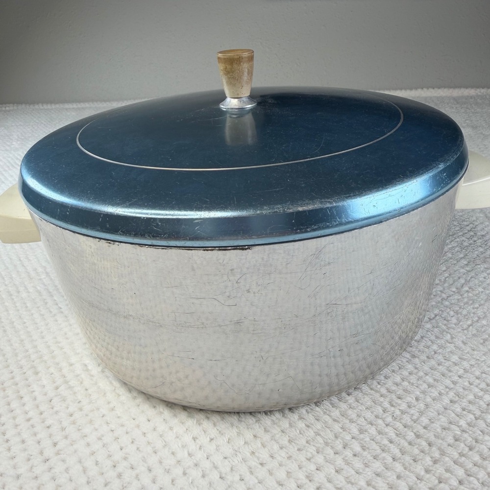 Vintage Regal Ware Aluminum Dutch Oven Pot with Blue Lid and Interior USA Made